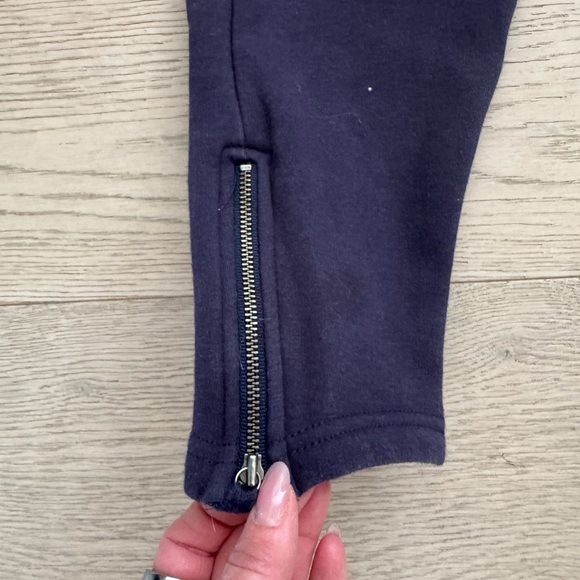 UGG fleece lined joggers size small- navy blue - Picture 5 of 12